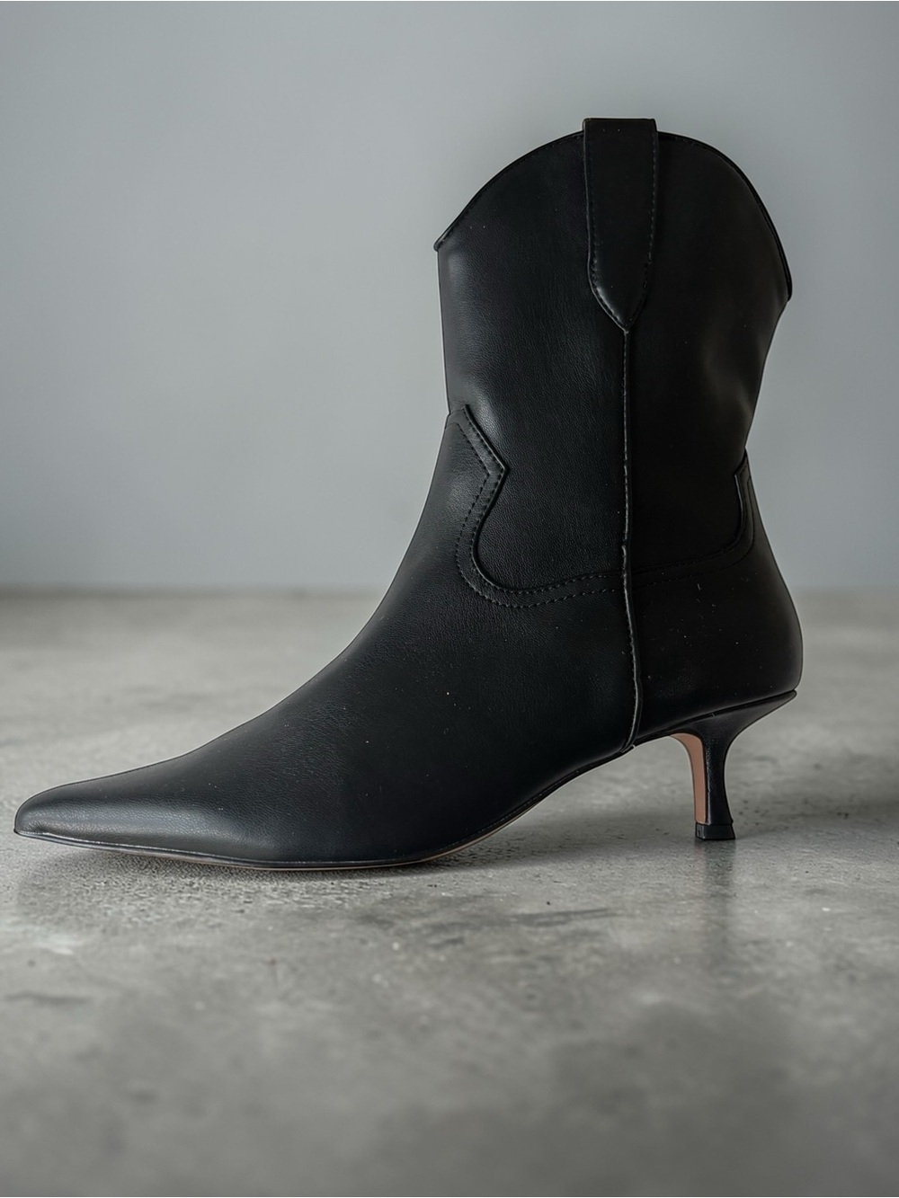 Steven New York Black Faux Leather Pointed Toe Western Ankle Boots Sz 6.5